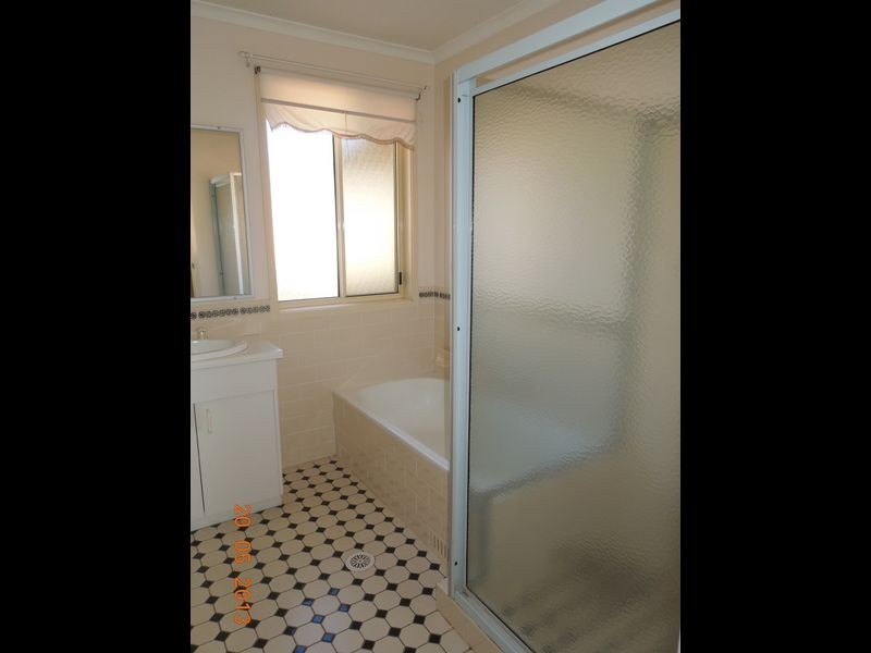 4 Willandra Place, Koonawarra NSW 2530