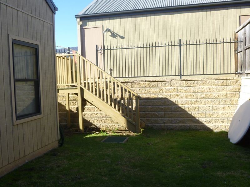 183 Ashburton Drive, Albion Park NSW 2527