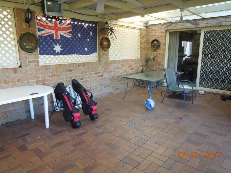 11 Timms Place, Horsley NSW 2530