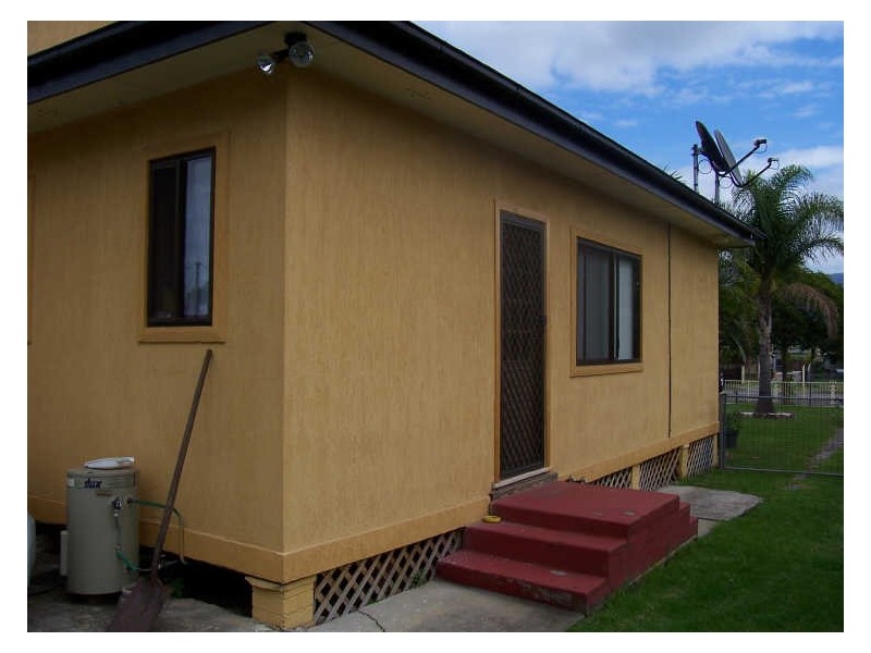 2/143 Princes Highway, Dapto NSW 2530