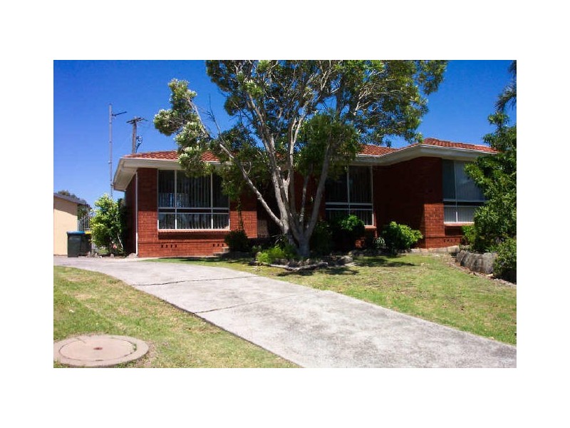 73 Elm Street, Albion Park Rail NSW 2527