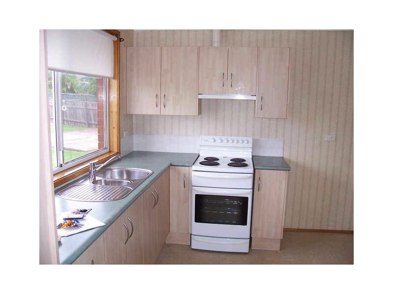 73 Elm Street, Albion Park Rail NSW 2527