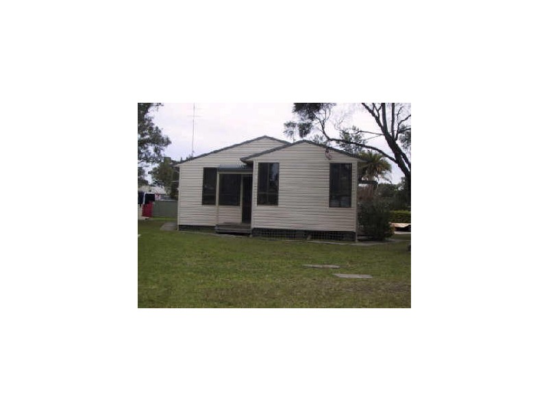 2/27 Barellan Avenue, Dapto NSW 2530