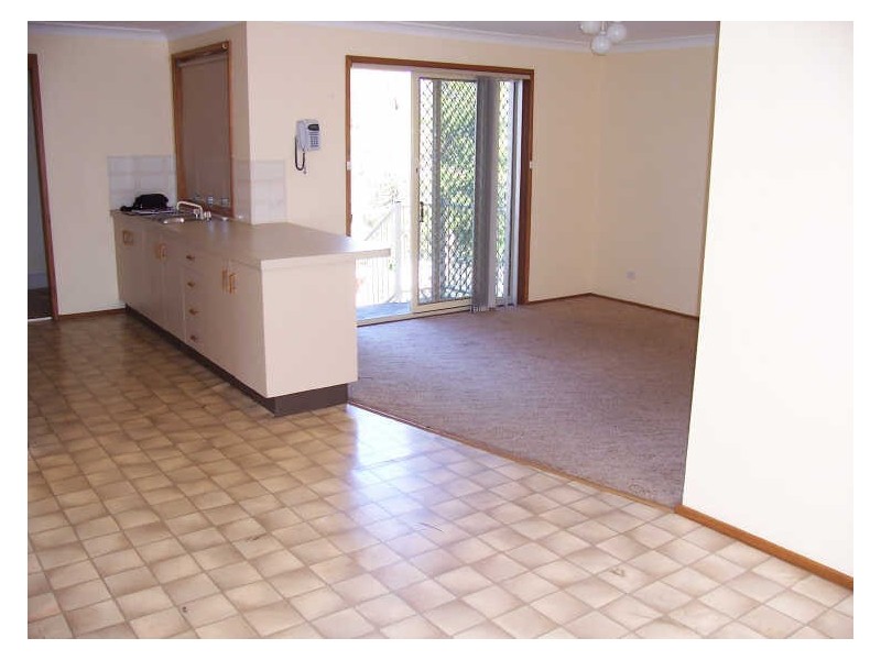 400 Princes Highway, Dapto NSW 2530