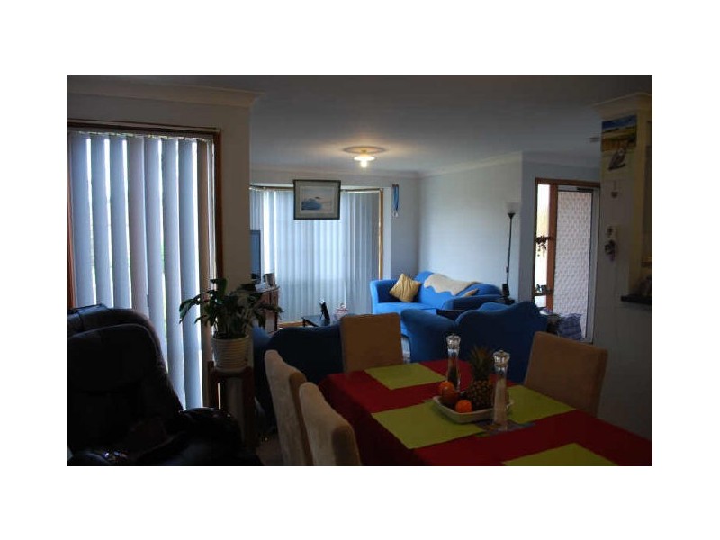 14 Jenail Place, Horsley NSW 2530