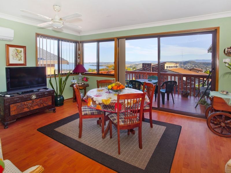 126 Tait Avenue, Kanahooka NSW 2530