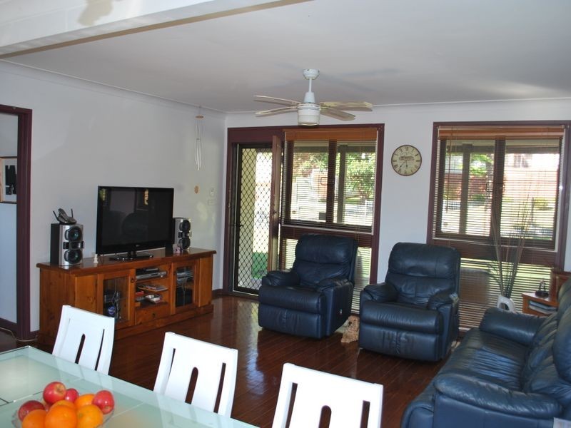 12 Gilba Road, Koonawarra NSW 2530