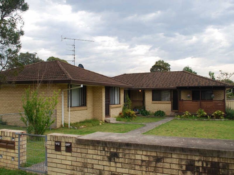 1/4 Lyne Street, Oak Flats NSW 2529