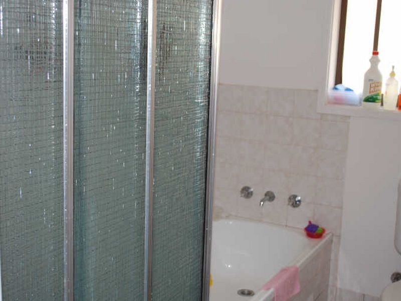 1/4 Lyne Street, Oak Flats NSW 2529