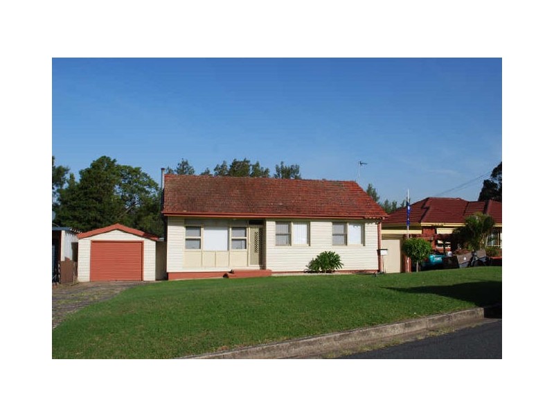 23 Gloucester Crescent, Dapto NSW 2530