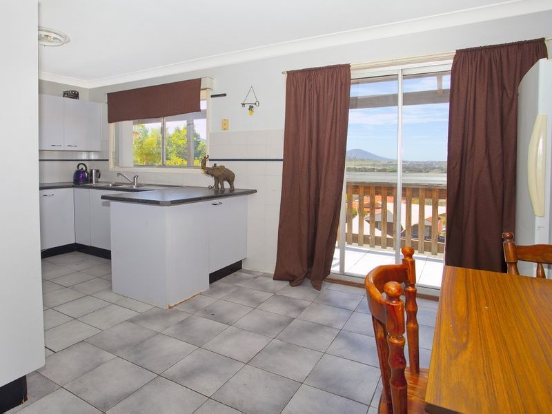 32 Tait Avenue, Kanahooka NSW 2530