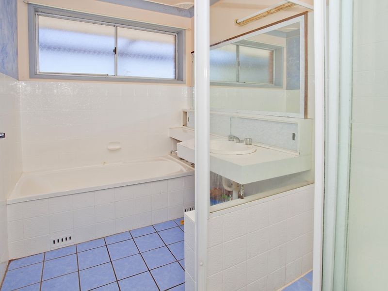 32 Tait Avenue, Kanahooka NSW 2530