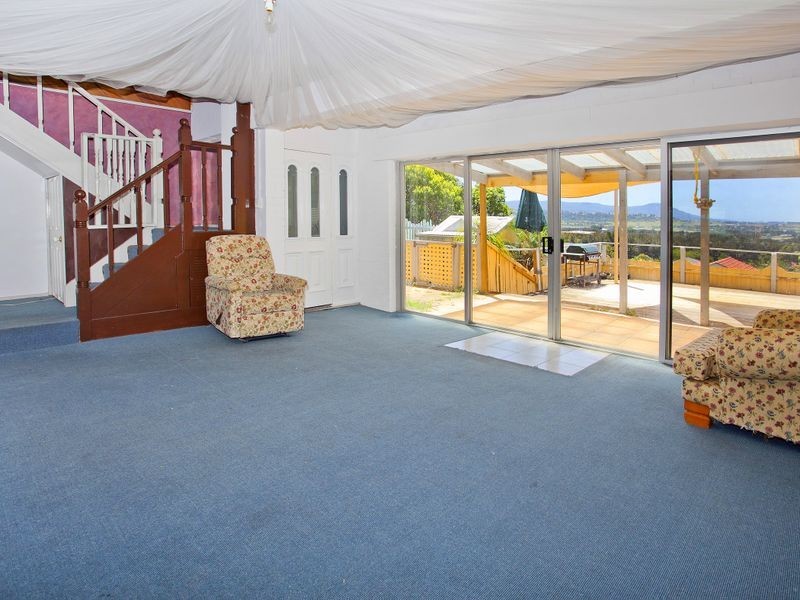 32 Tait Avenue, Kanahooka NSW 2530