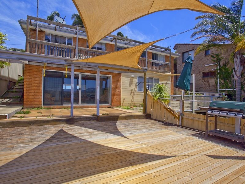 32 Tait Avenue, Kanahooka NSW 2530