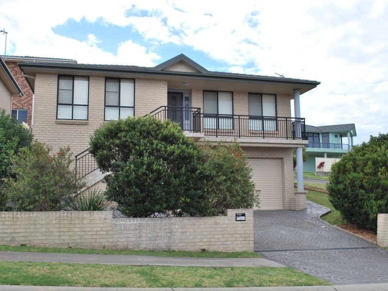 3/2 Yarle Crescent, Flinders NSW 2529