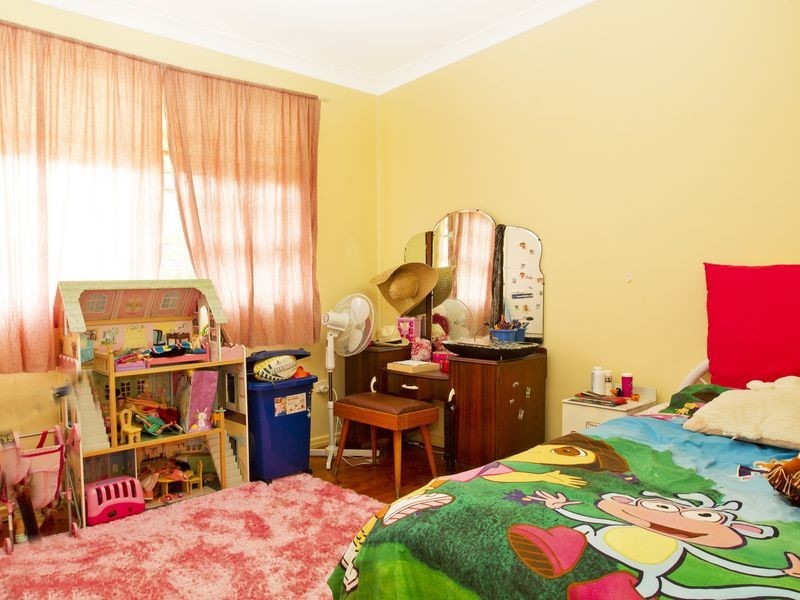 54 Parkside Drive, Dapto NSW 2530