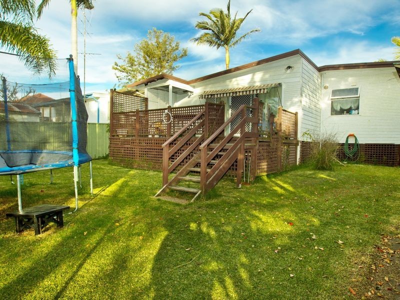 54 Parkside Drive, Dapto NSW 2530