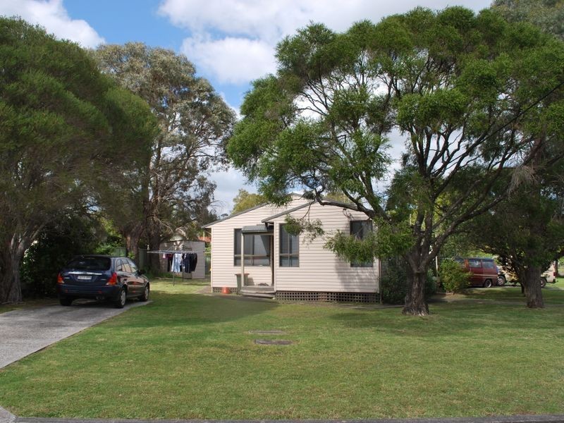 27 Barellan Avenue, Dapto NSW 2530