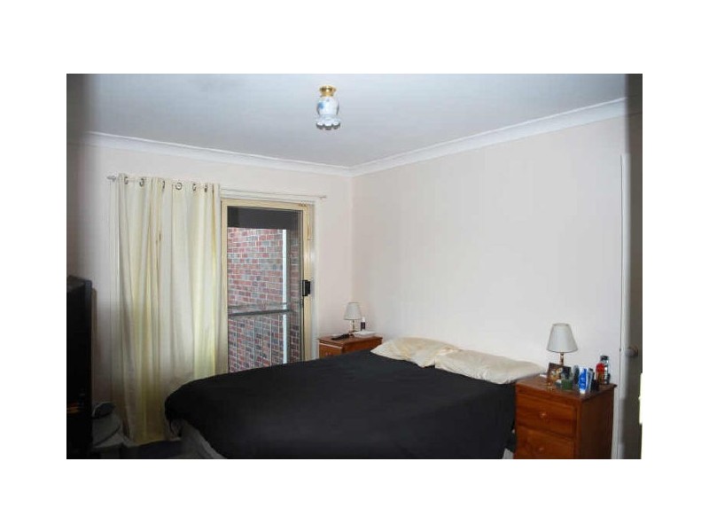 4/18 Termeil Place, Flinders NSW 2529