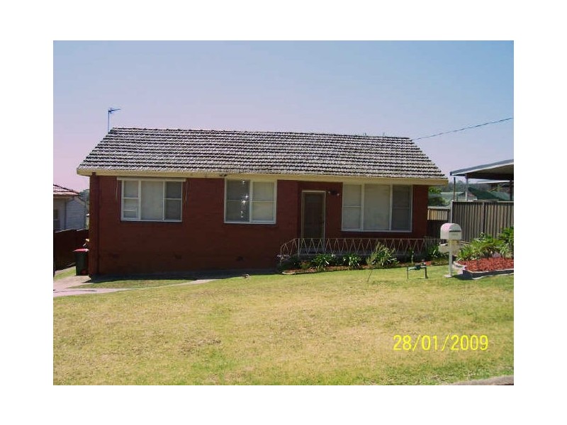 37 Tallawong Crescent, Dapto NSW 2530