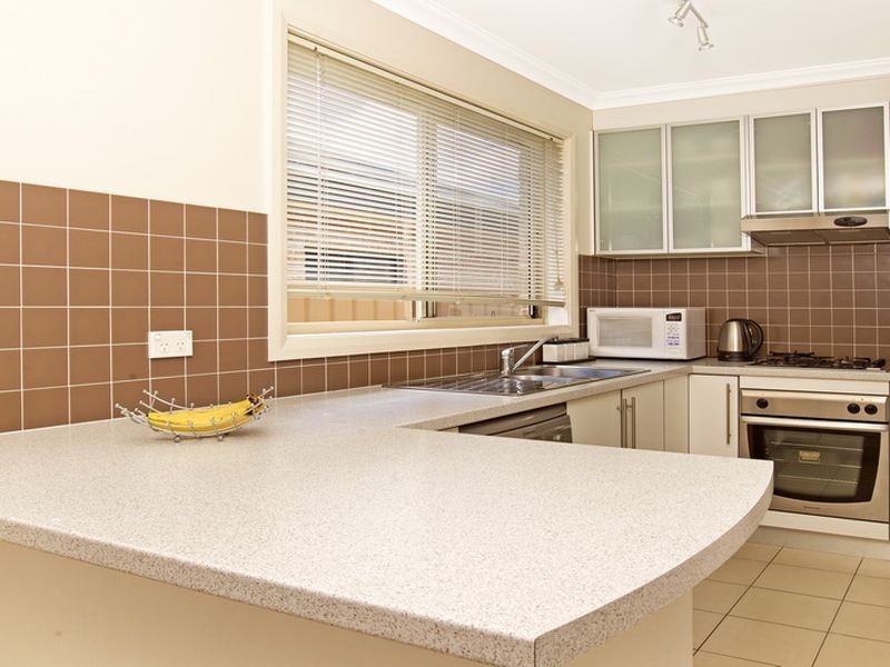2 Macalister Terrace, Albion Park NSW 2527