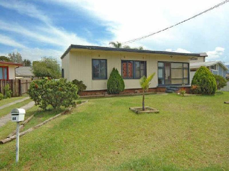 44 Bambil Crescent, Dapto NSW 2530