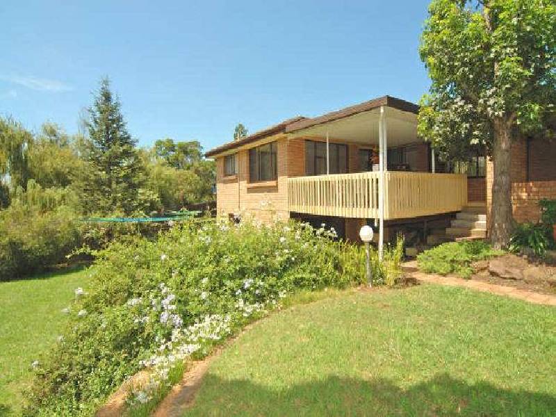 52 Ena Avenue, Dapto NSW 2530