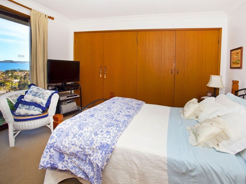 126 Tait Avenue, Kanahooka NSW 2530