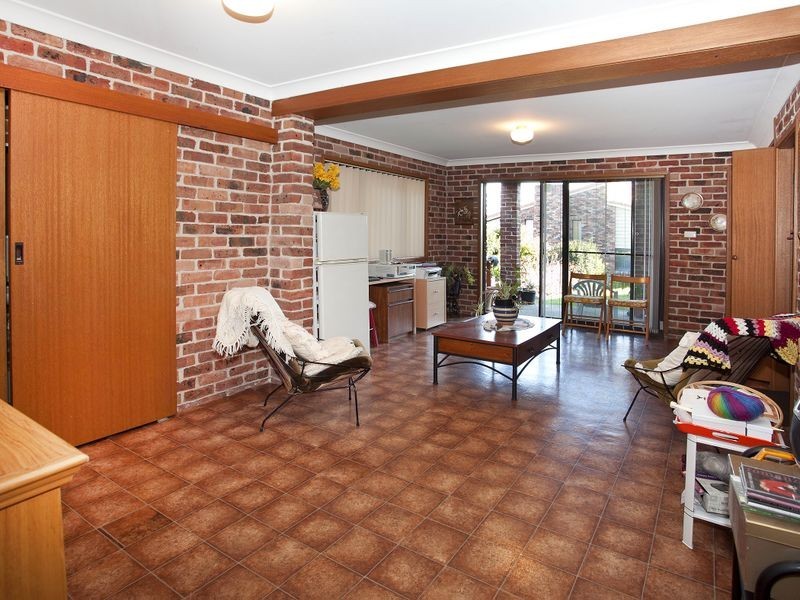 126 Tait Avenue, Kanahooka NSW 2530