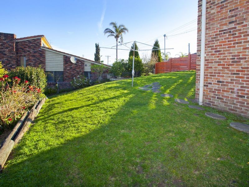 126 Tait Avenue, Kanahooka NSW 2530