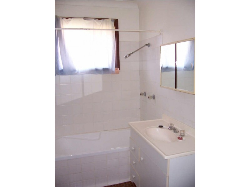 2/12 Headland Parade, Barrack Point NSW 2528