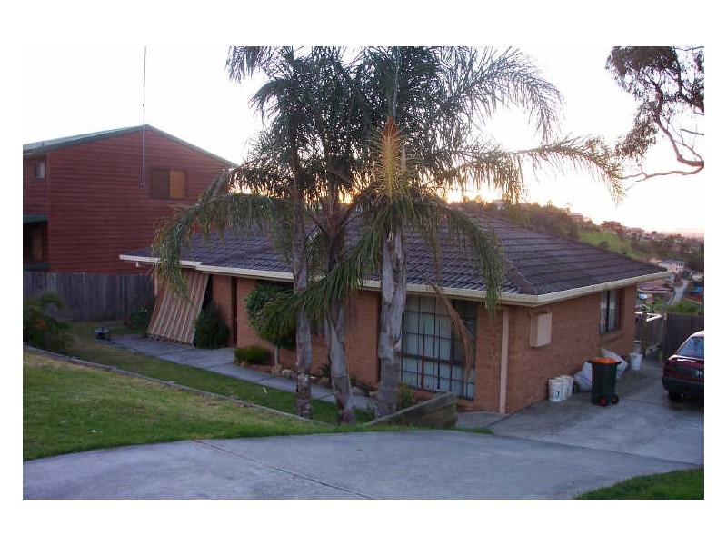 15 Ribbonwood Road, Farmborough Heights NSW 2526