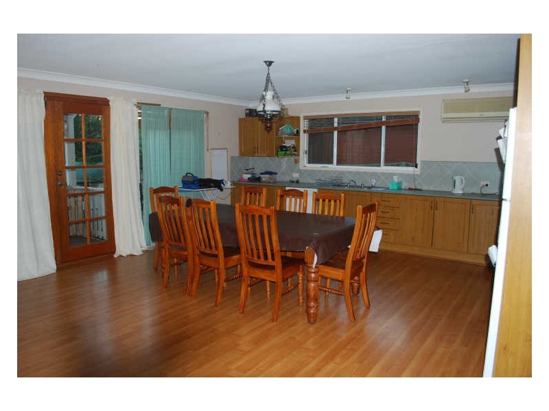 15 Hamilton Street, Albion Park NSW 2527