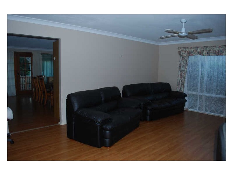 15 Hamilton Street, Albion Park NSW 2527