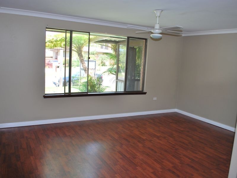 44 Simpson Parade, Albion Park NSW 2527