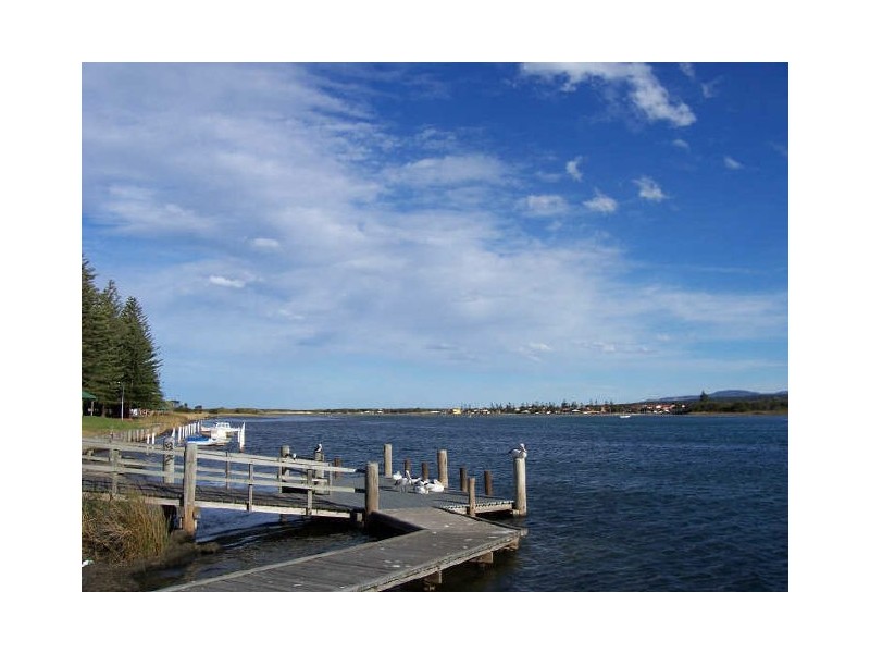 1/98 Kurrajong Street, Windang NSW 2528