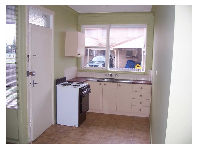 2/98 Kurrajong Street, Windang NSW 2528