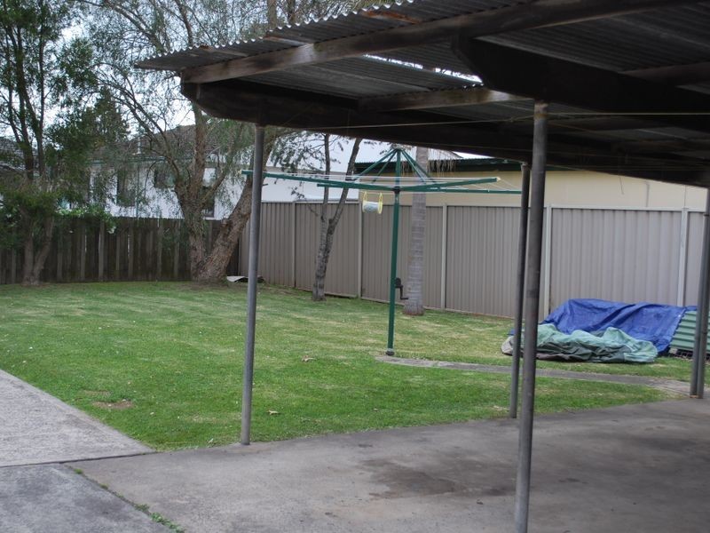 1 & 2/9 Rosewood Street, Albion Park Rail NSW 2527