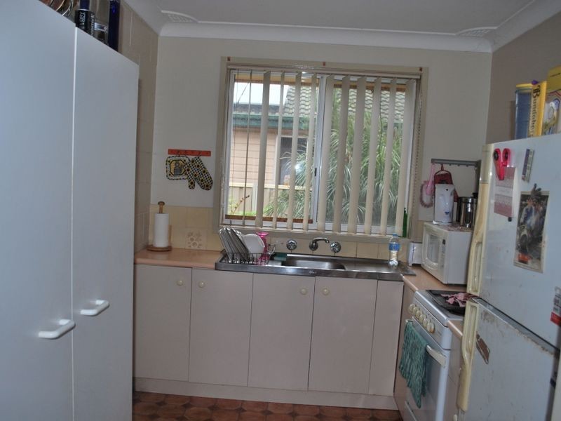 1 & 2/9 Rosewood Street, Albion Park Rail NSW 2527