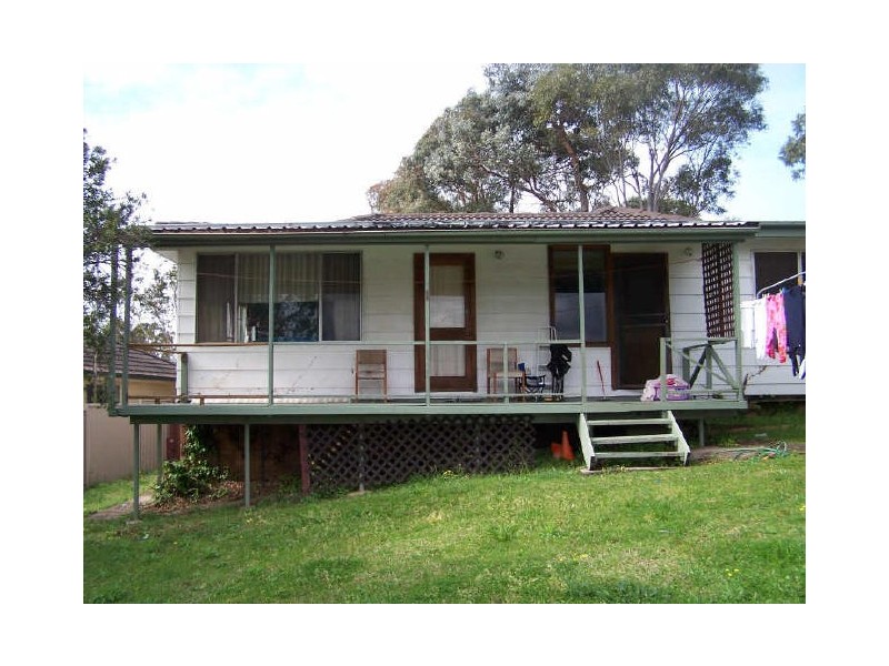 82 Tait Avenue, Kanahooka NSW 2530