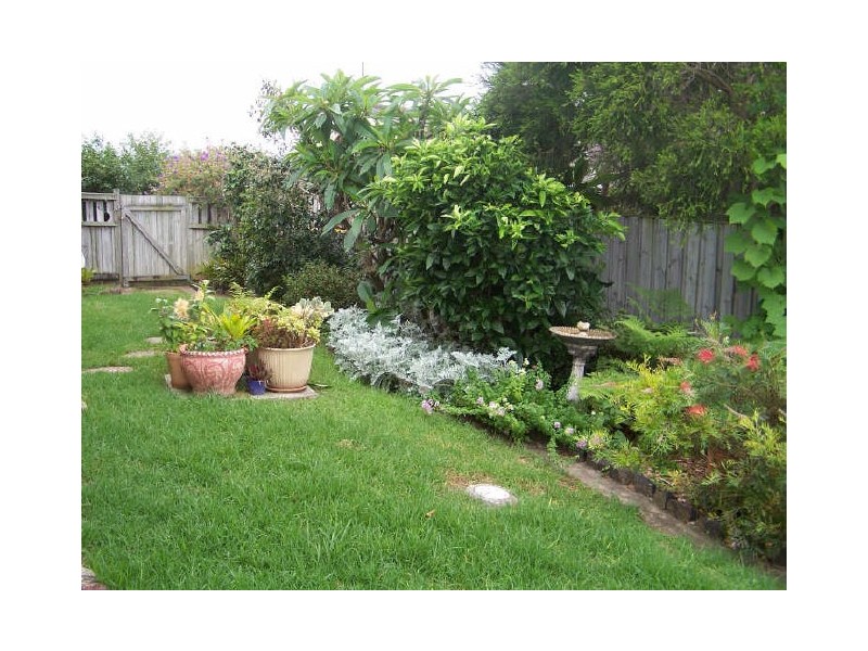 54 Sanderson Road, Kanahooka NSW 2530