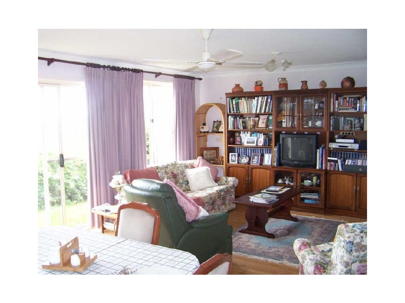 54 Sanderson Road, Kanahooka NSW 2530