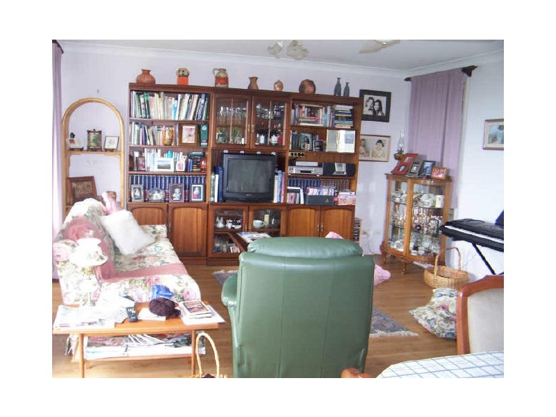 54 Sanderson Road, Kanahooka NSW 2530