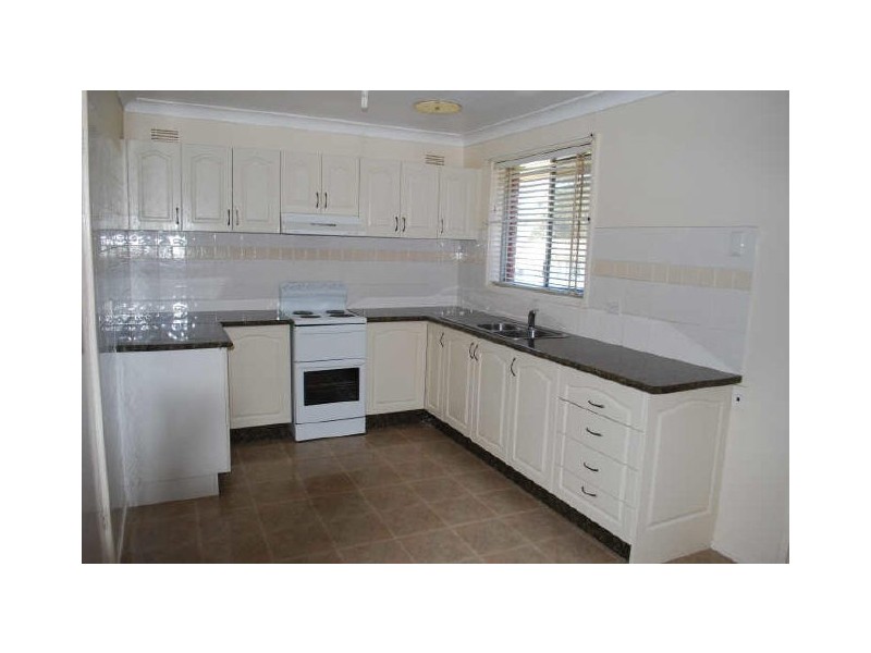 15 Beltana Avenue, Dapto NSW 2530