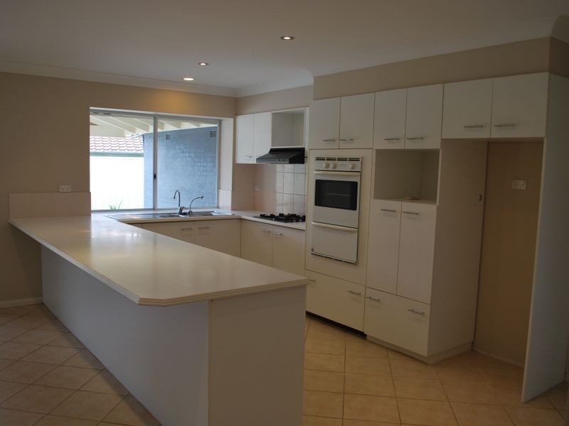 13 Bovard Court, Horsley NSW 2530