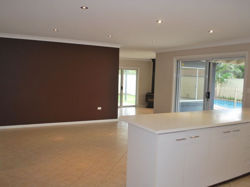 13 Bovard Court, Horsley NSW 2530