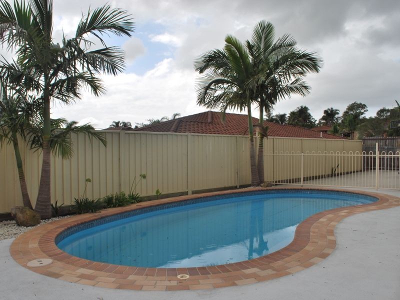13 Bovard Court, Horsley NSW 2530