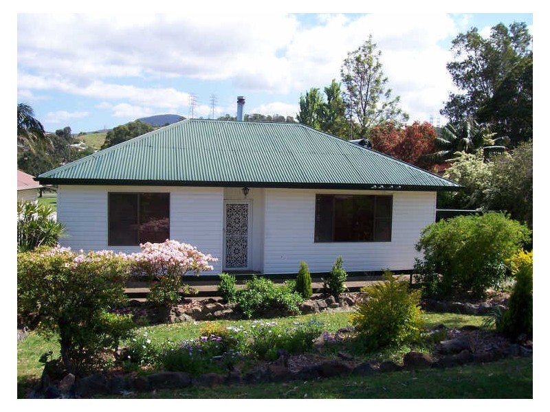 18 Barber Street, Berkeley NSW 2506