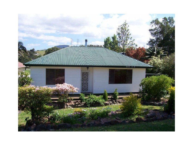 18 Barber Street, Berkeley NSW 2506