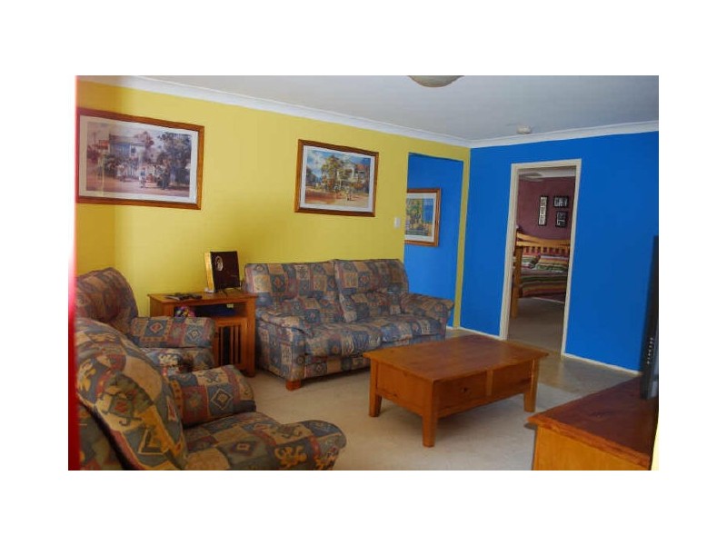 18 Glengarry Way, Horsley NSW 2530